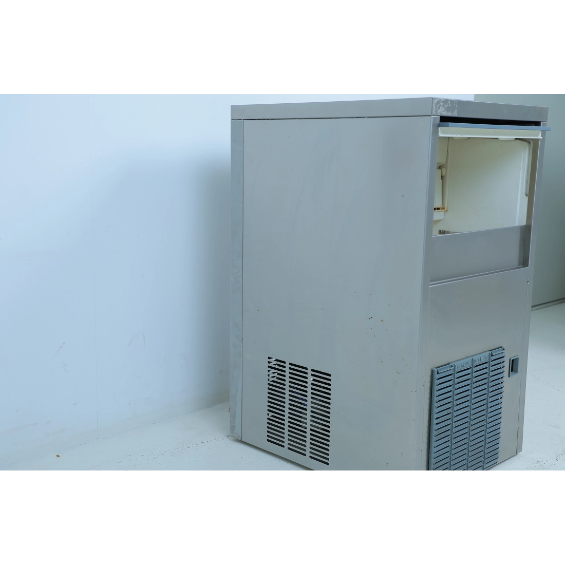 Used NTF ,SL60A, Ice Cube Maker 36 kg|mkayn | مكاين