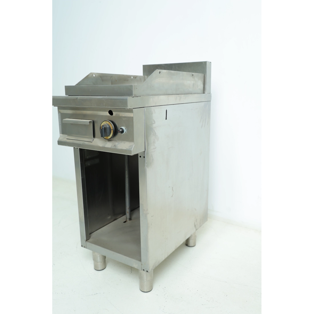 Used Olis gas grill griddle 40 cm|mkayn | مكاين