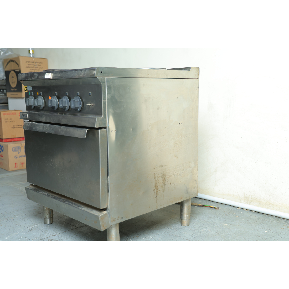 Used Zanussi 4-Burner Electric Stove With Oven|mkayn | مكاين