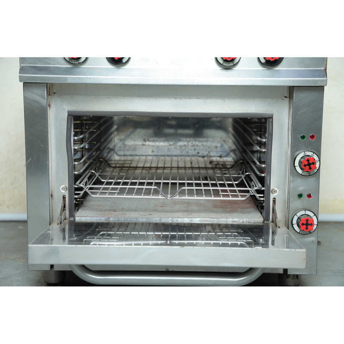 Used Offcar 4-burner electric stove with oven|mkayn | مكاين