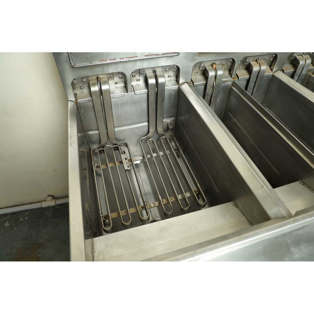 Used Frymaster ,FBRE217CSD, 3 basin Electric Fryer|mkayn | مكاين